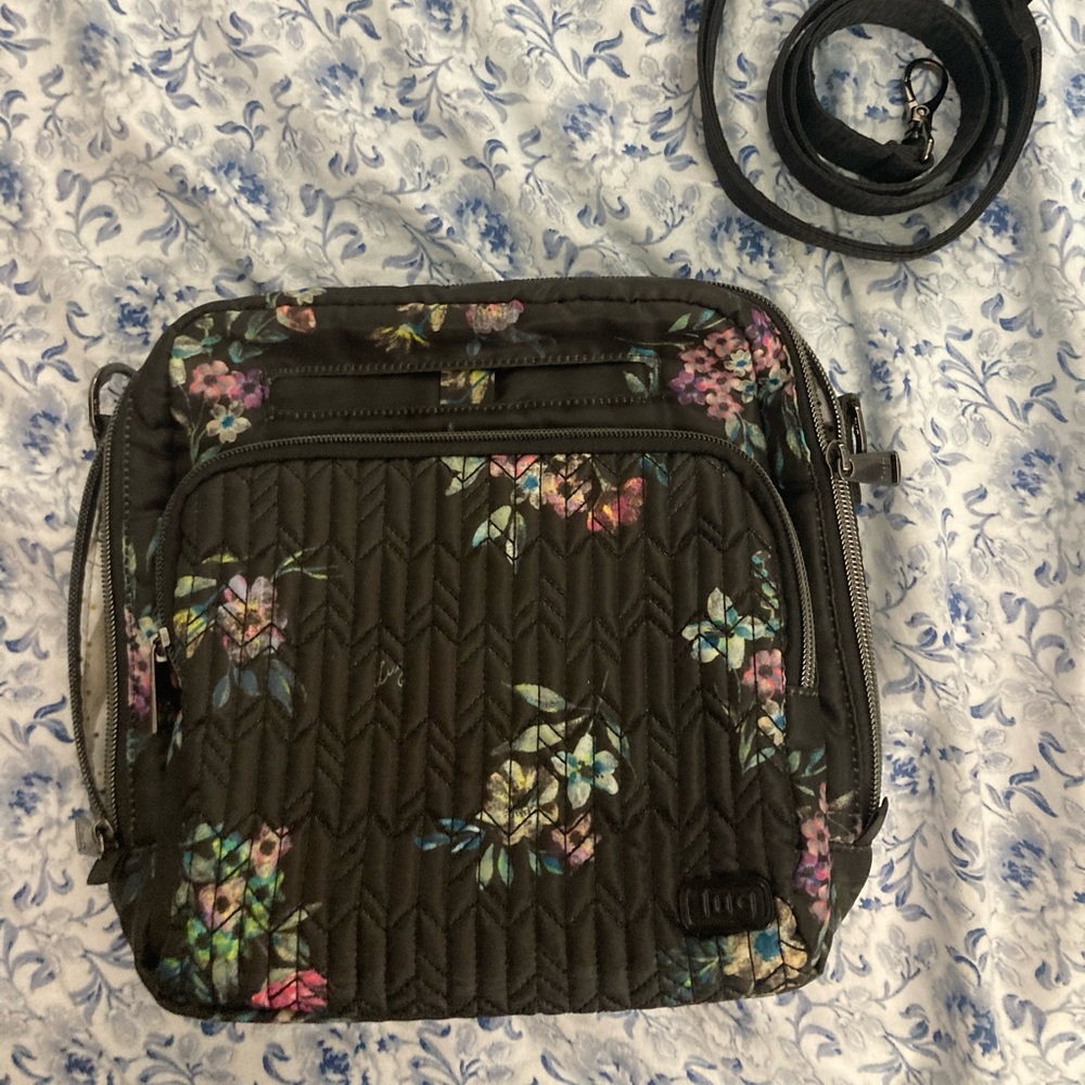Lug Ranger in Bouquet Black